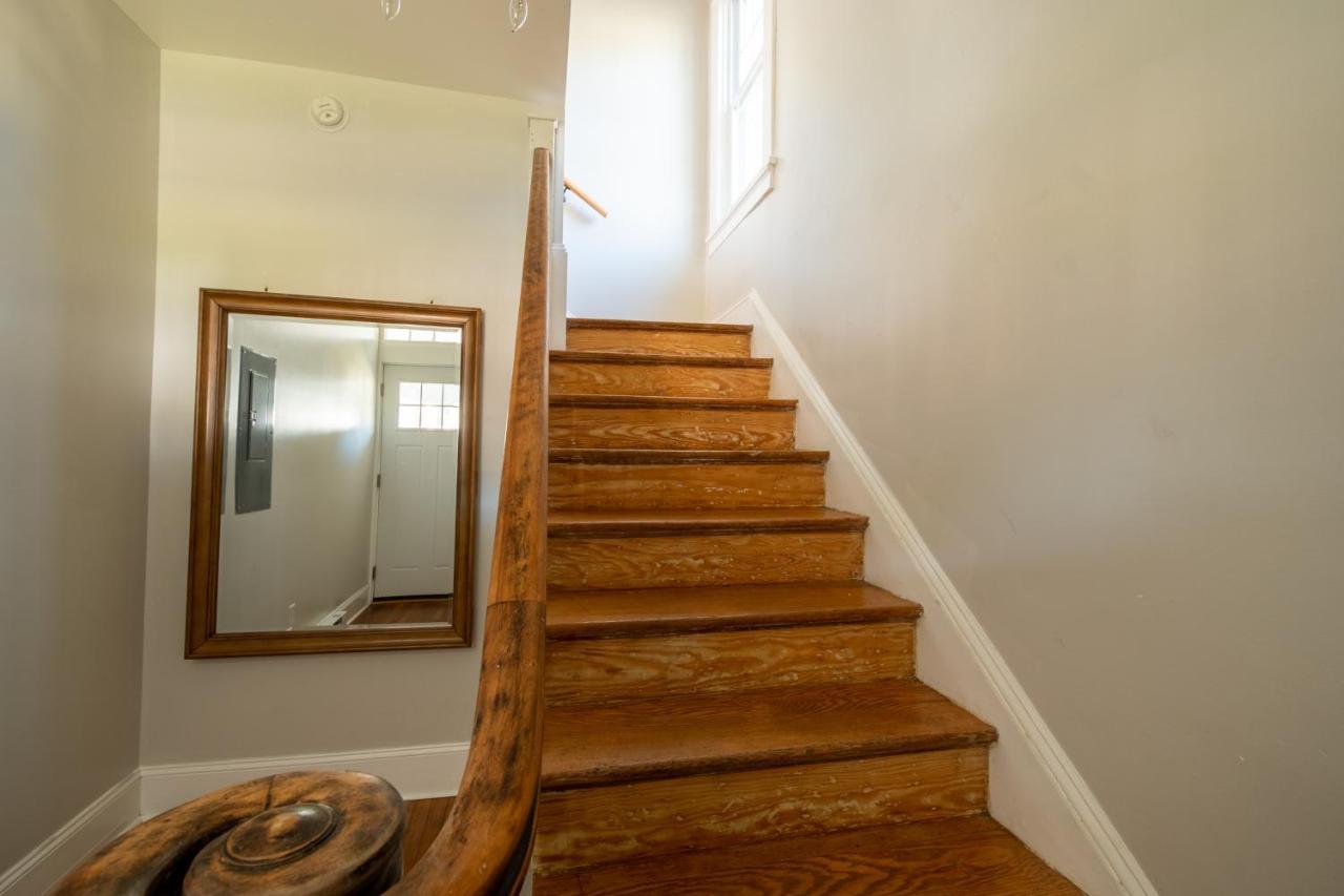 Contemporary 3-Bedroom Home With Balcony In Rva Richmond Eksteriør bilde